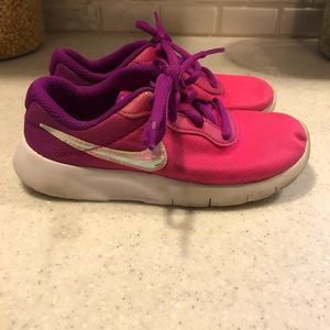 Nike Tanjun Fade sneakers EUC